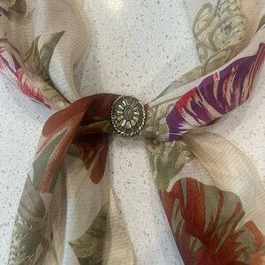 100% silk scarf by Liz Claborn with vintage gold tone scarf clasp
